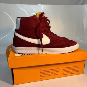 Nike Blazer Mid ‘77 Shoes Suede Team Red White